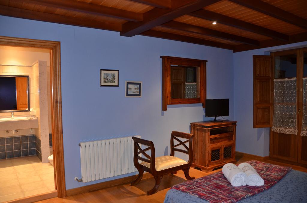 Hotel Casona De Tresali Argüero الغرفة الصورة